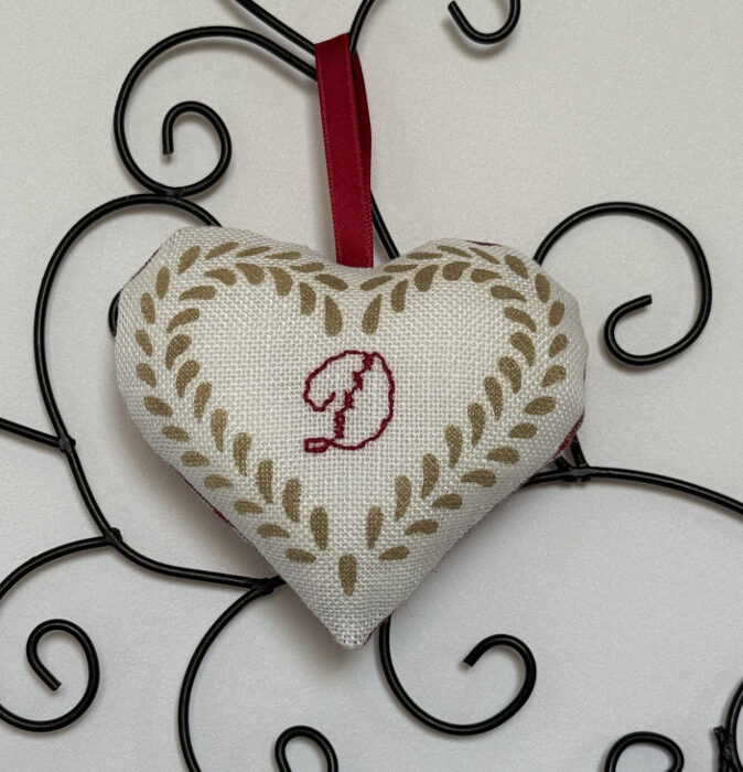 D. Kelsch, pochoir et broderie.