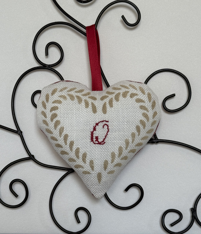 Q. Kelsch, pochoir et broderie.
